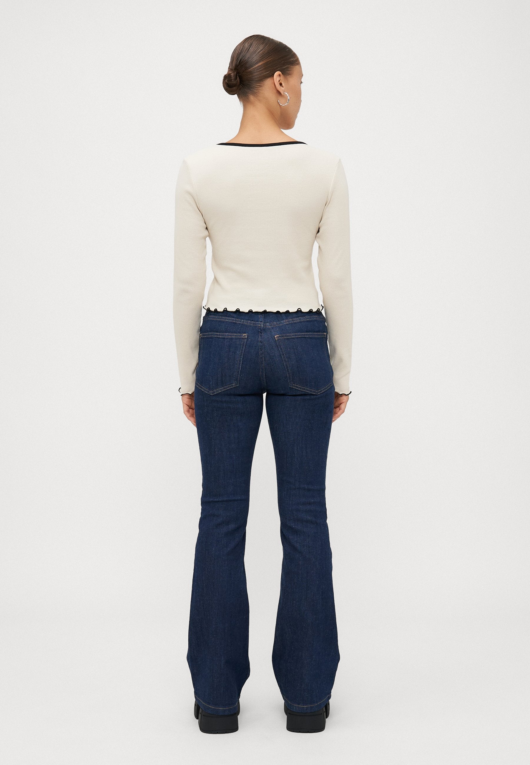 ONLY Petite ONLLAILA - Long Sleeved Top - Birch/black