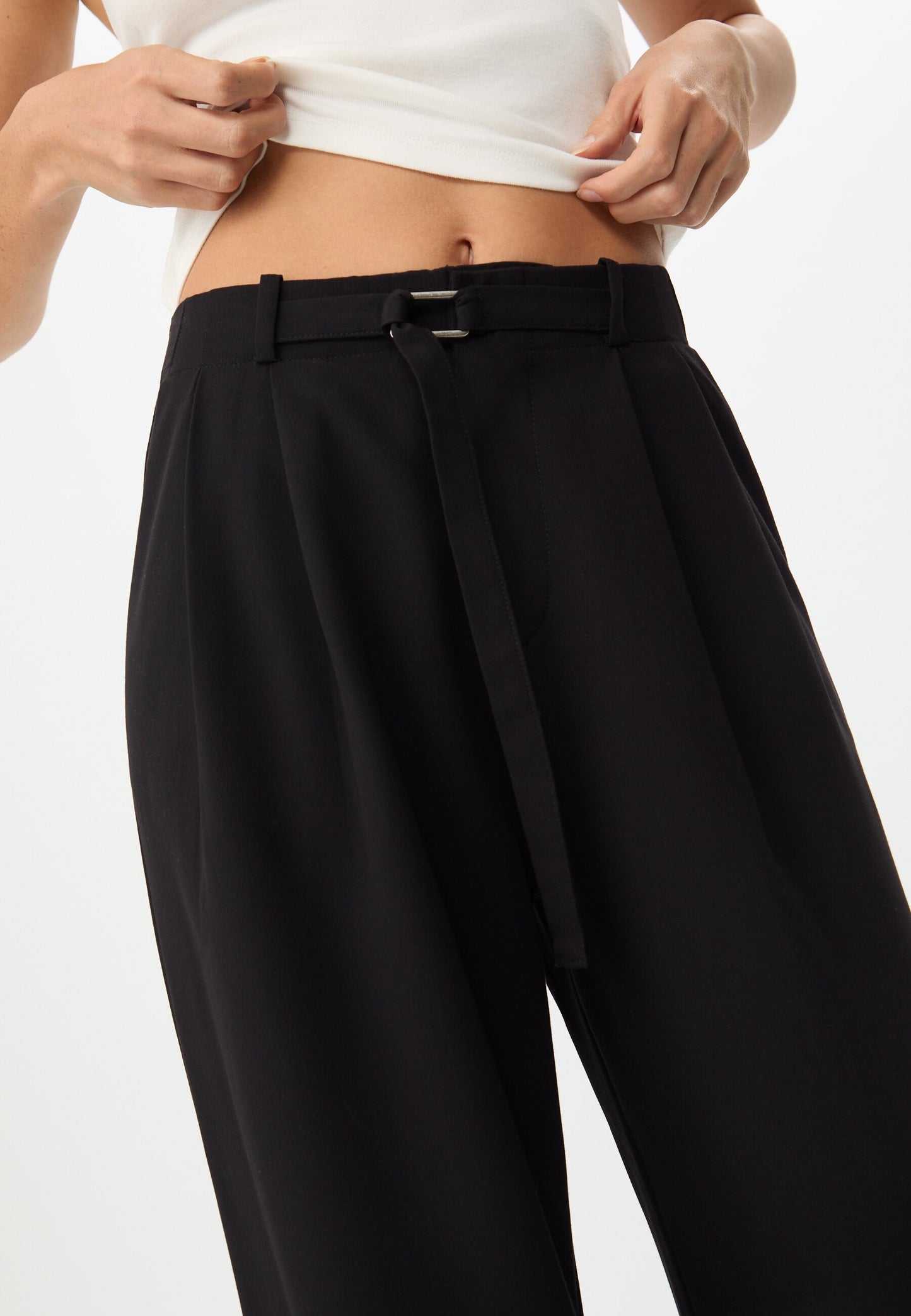 Stradivarius WIDE-LEG WITH BUCKLE DETAIL - Trousers - Black
