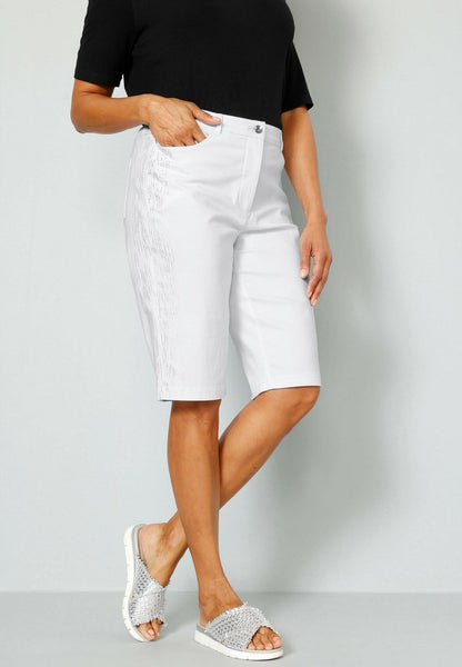  BERMUDA - Shorts - Weiß