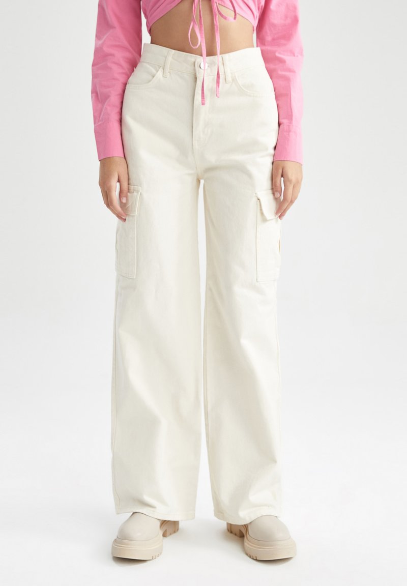 DeFacto WIDELEG - Cargohose - Green