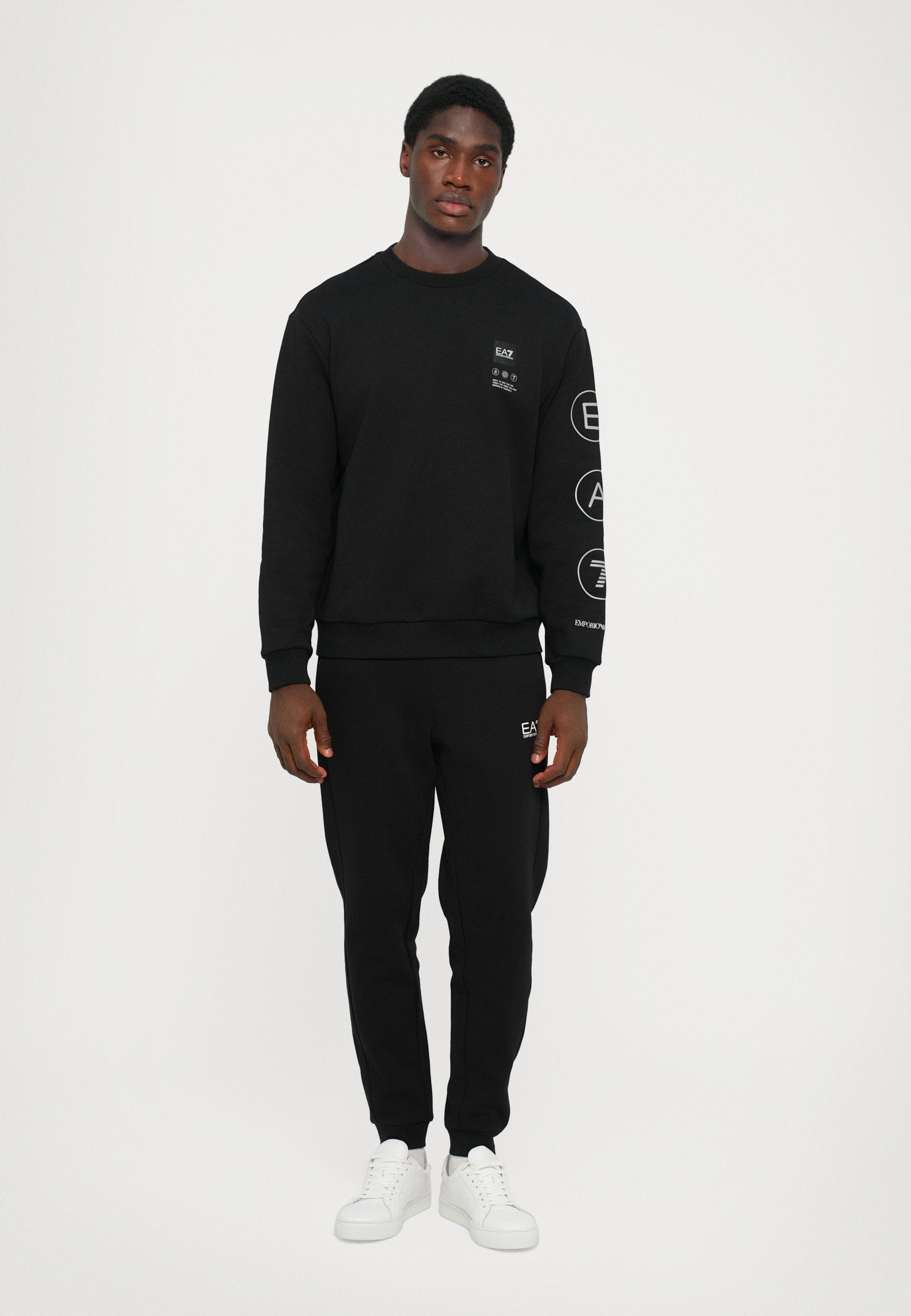 EA7 Emporio Armani TRAIN LOGO UNISEX - Sweatshirt - Black/silver-coloured