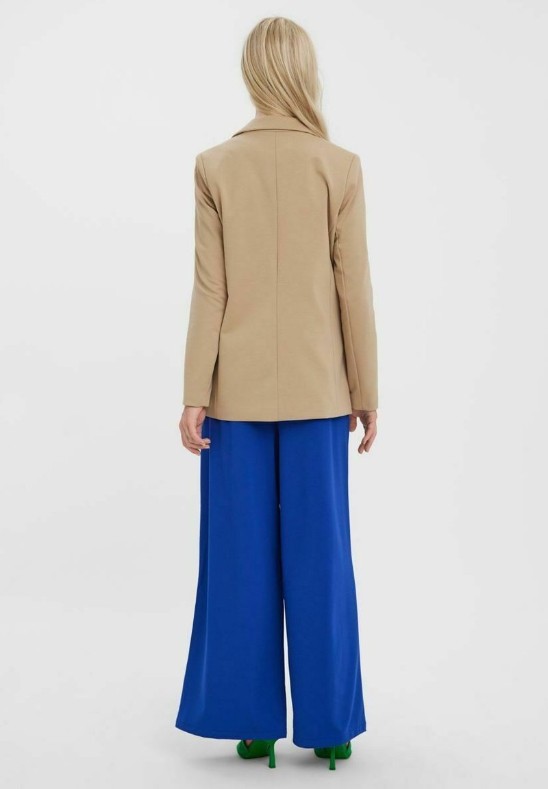 Vero Moda LUCCA - Kurzmantel - Silver Mink