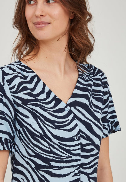Fransa FRALZEBRA 2 DRESS - Freizeitkleid - Blue Animal Mix