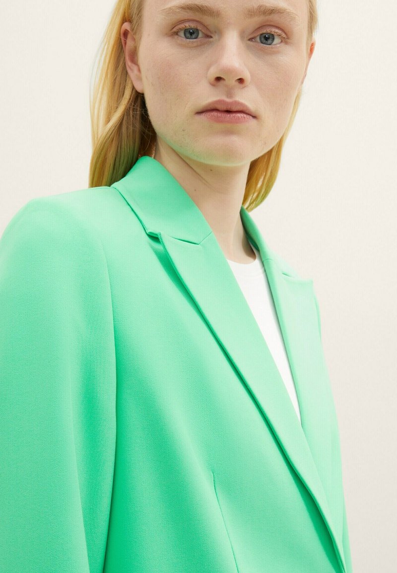 TOM TAILOR Denim MODERN - Kurzmantel - Strong Green