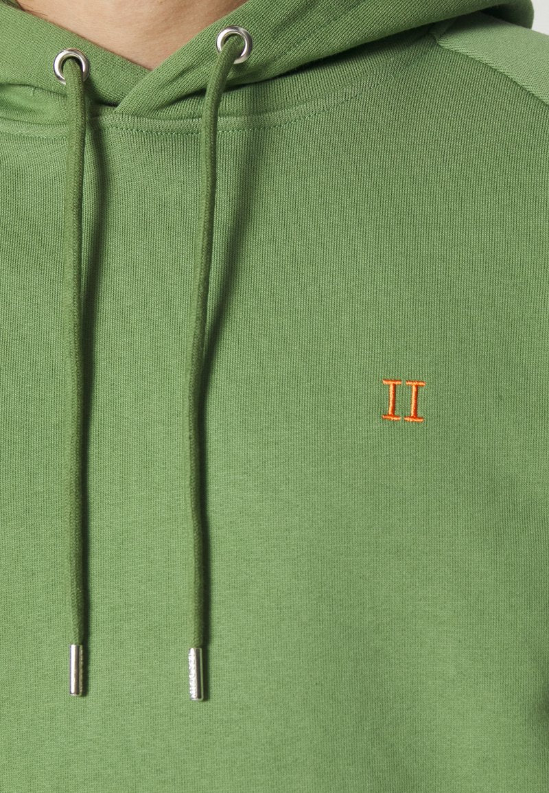 Les Deux NØRREGAARD HOODIE - Kapuzenpullover - Vineyard Green/orange
