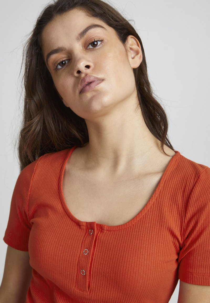 ICHI IHSUPER SS2 - T-Shirt Basic - Pureed Pumpkin