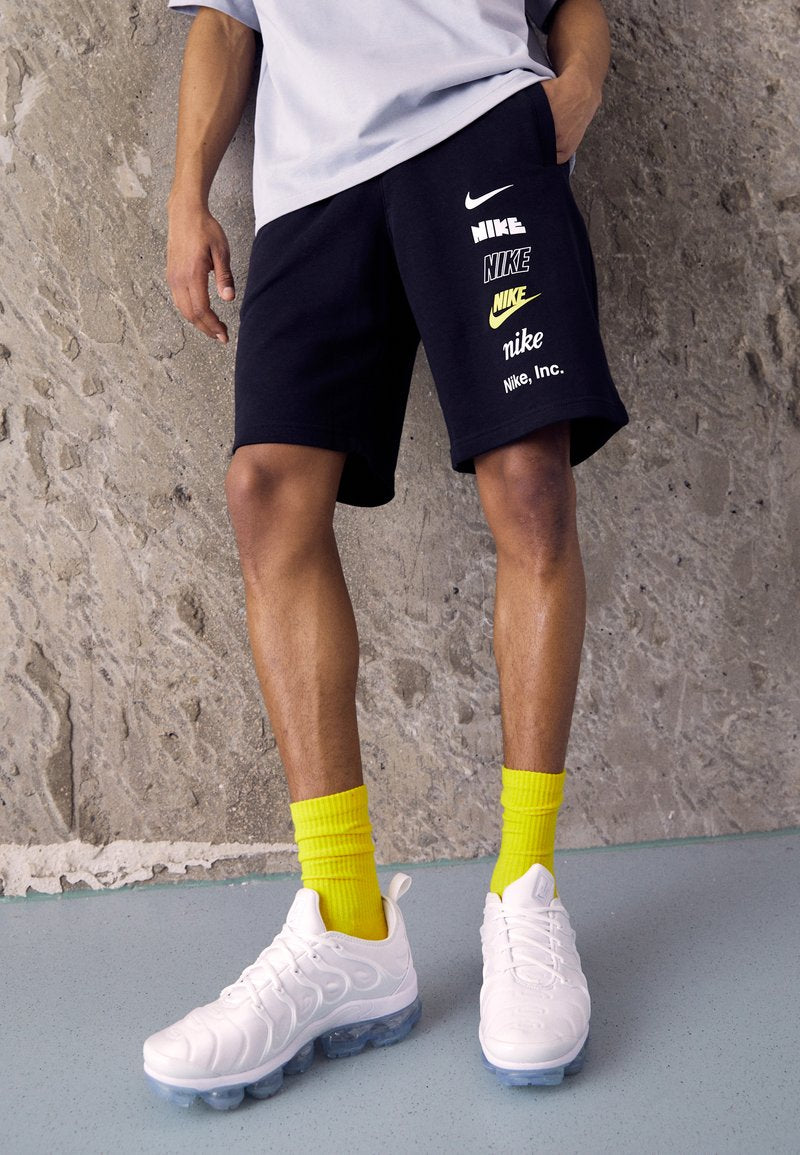 Nike Sportswear CLUB - Shorts - Black