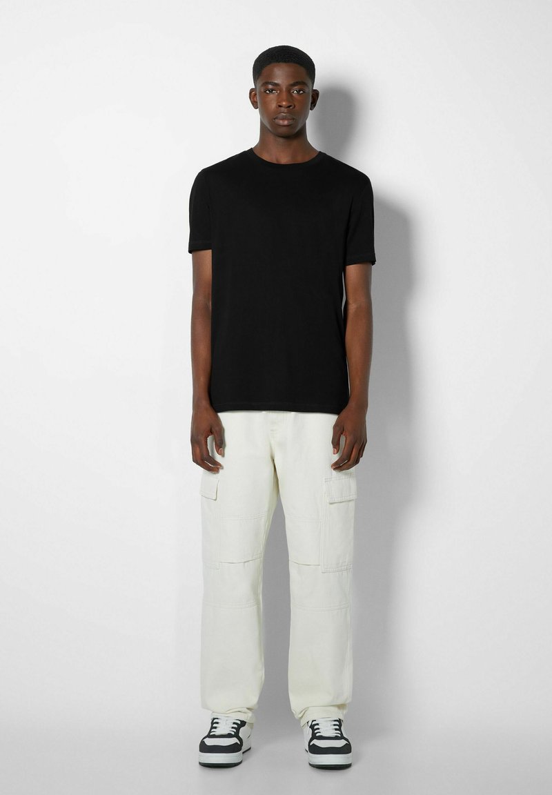 BERSHKA SHORT SLEEVE - T-Shirt Basic - Black