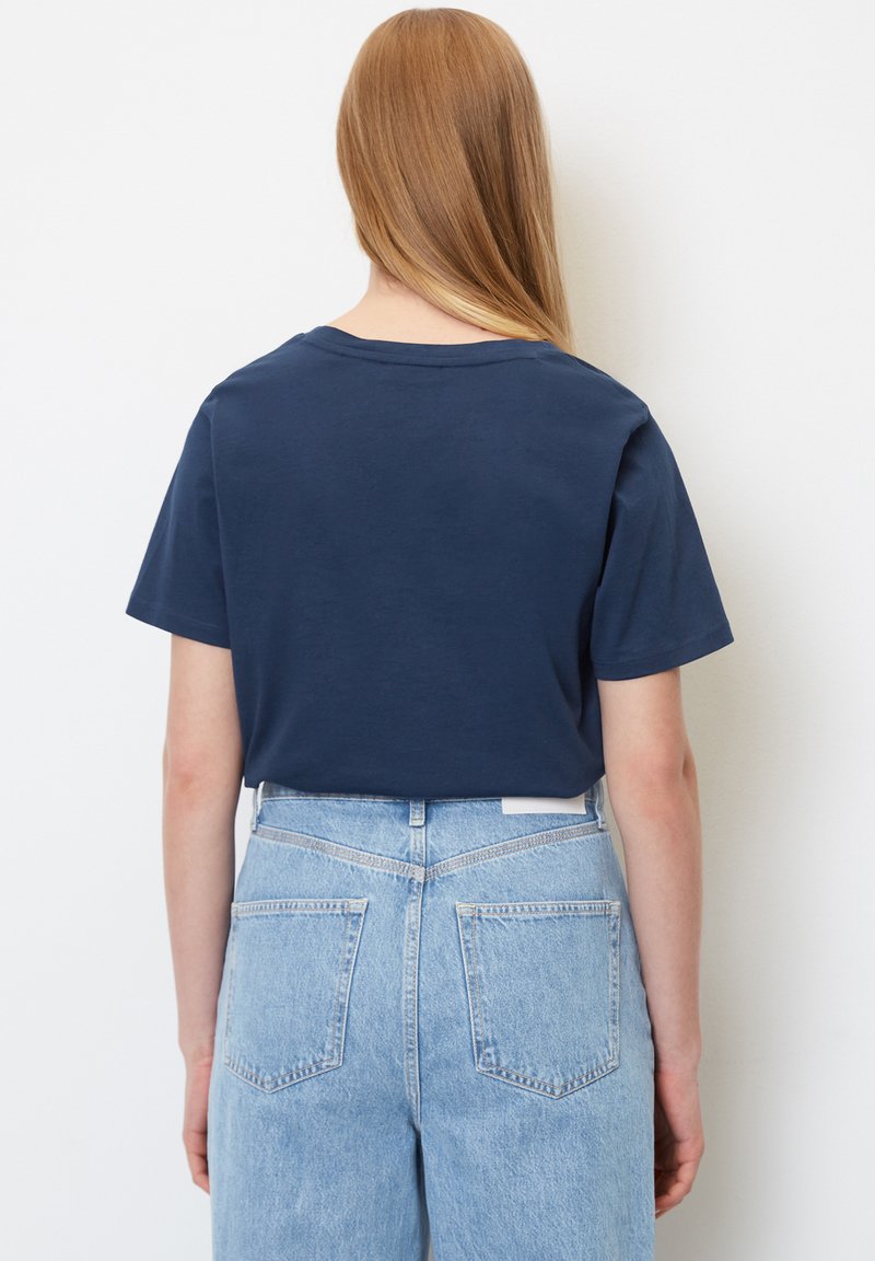 Marc O'Polo DENIM V-NECK- REGULAR - T-Shirt Basic - Admiral