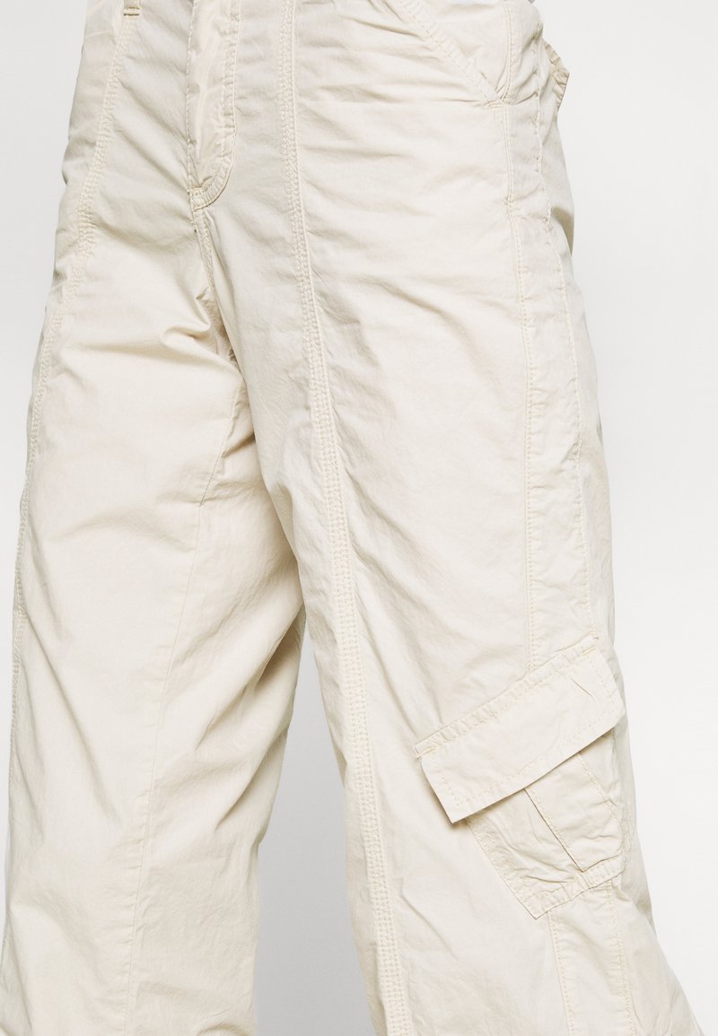 BDG Urban Outfitters 90S PANT - Cargohose - Stone
