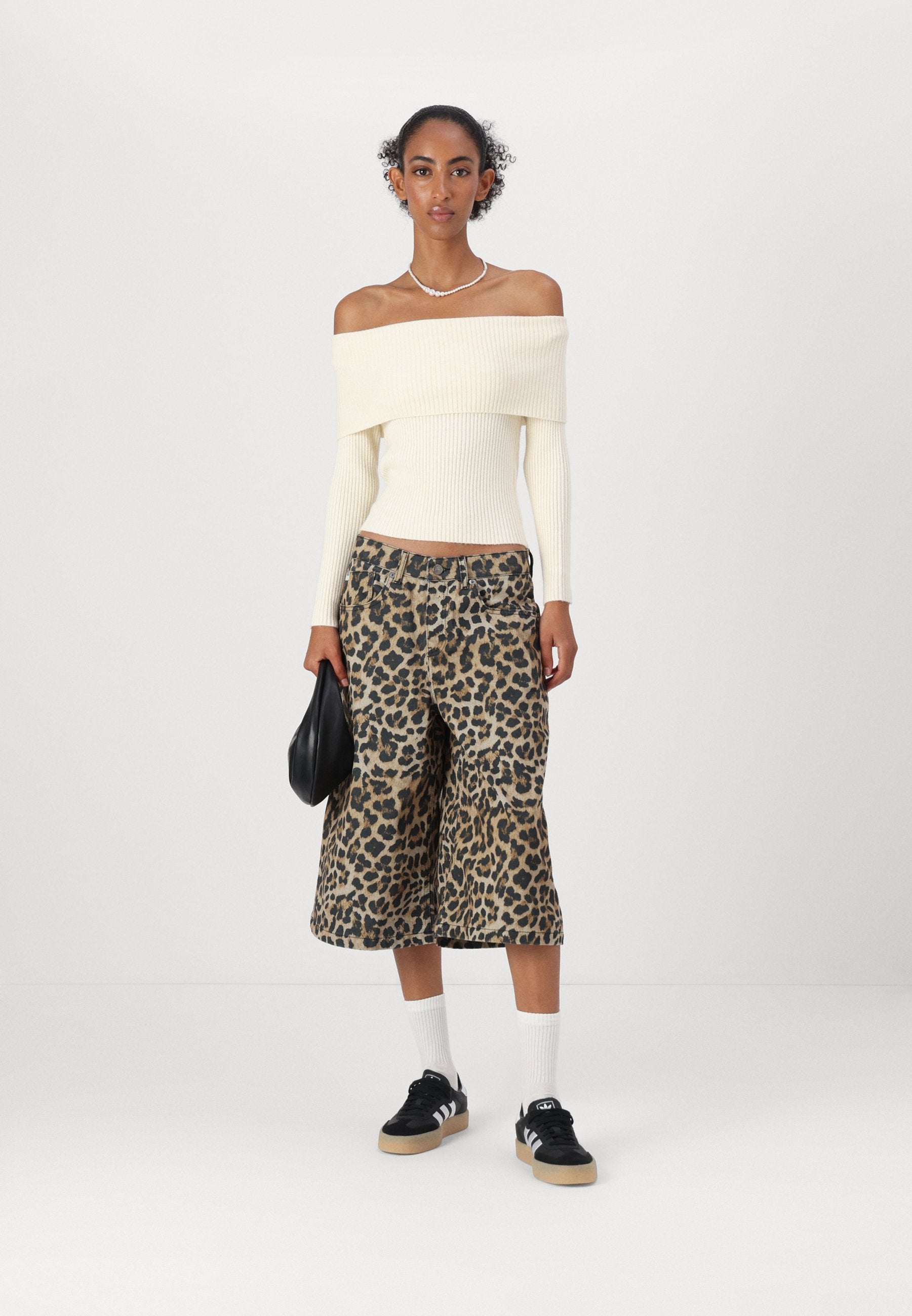 ONLY Petite ONLKATIA OFF SHOULDER - Jumper - Whitecap Gray