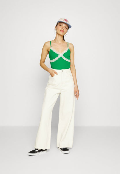 ONLY Petite ONLROSIE SLEEVELESS - Top - Jolly Green/cloud Dancer