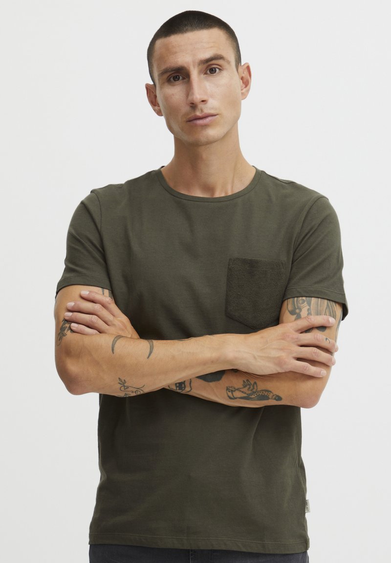  PRINDIE - T-Shirt Basic - Forest Night