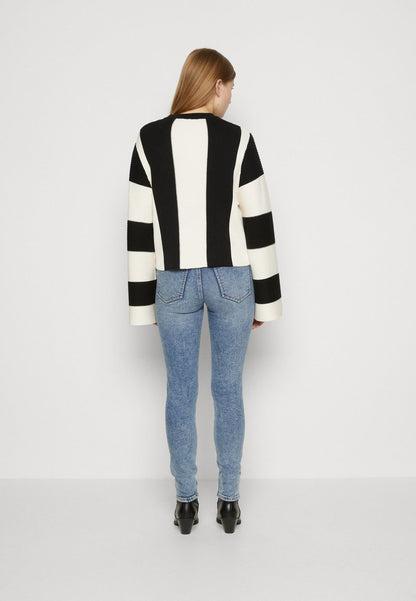 NA-KD STRIPED DETAIL - Strickpullover - Black/off White
