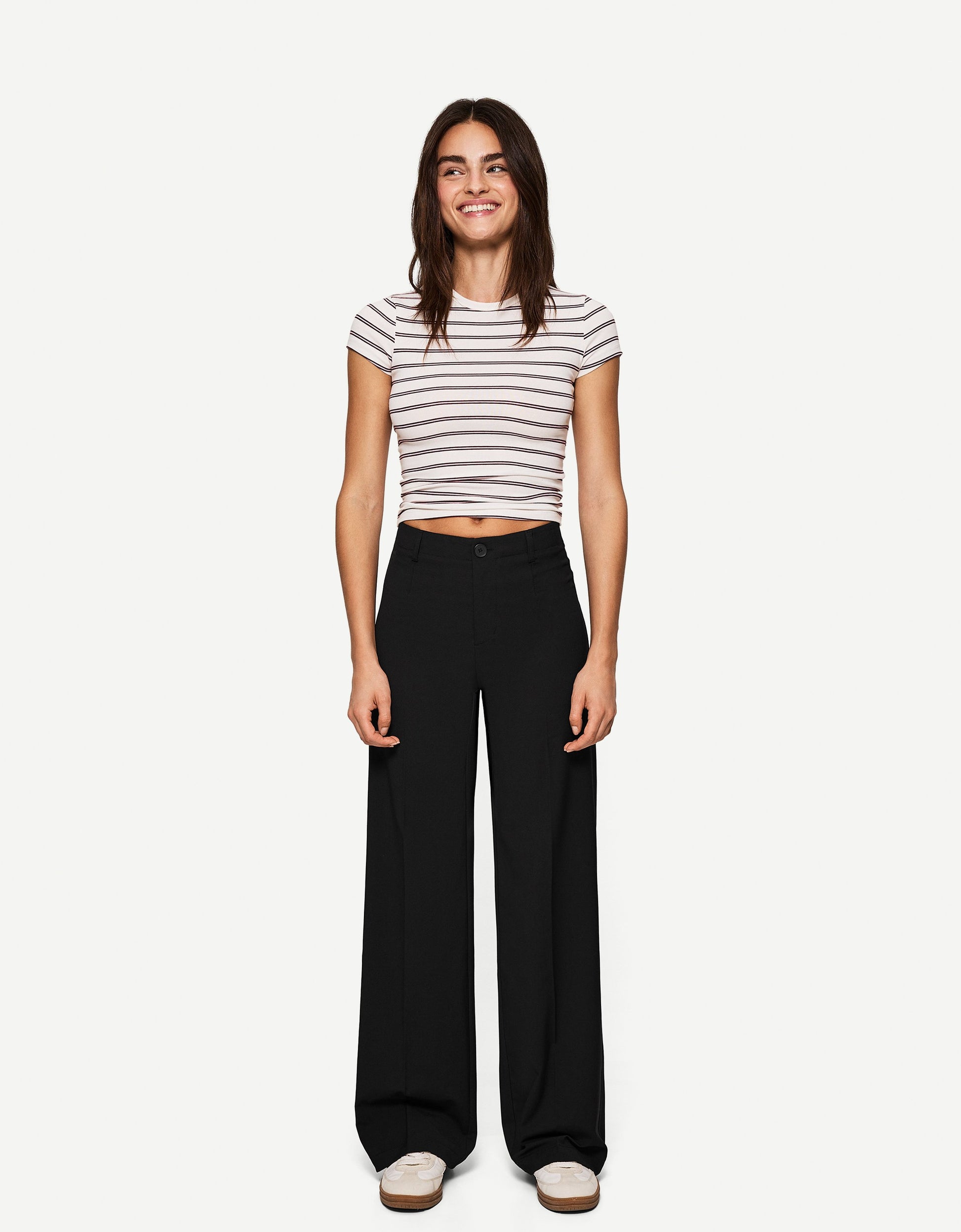 BERSHKA WIDE-LEG TAILORED - Trousers - Black