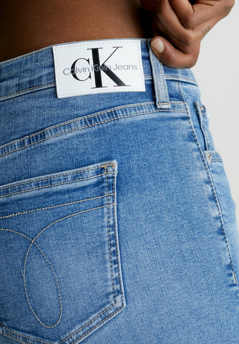 Calvin Klein Jeans Jeans Shorts - Denim Medium