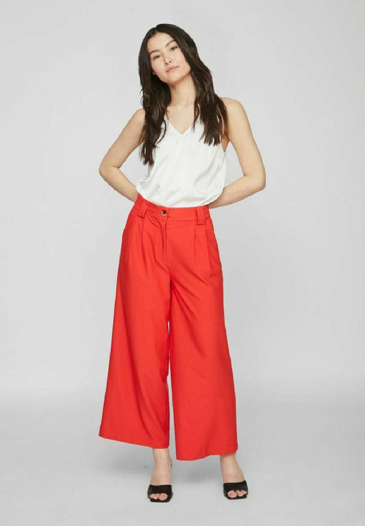 Vila MIT WEITEM BEIN PETITE - Stoffhose - Flame Scarlet