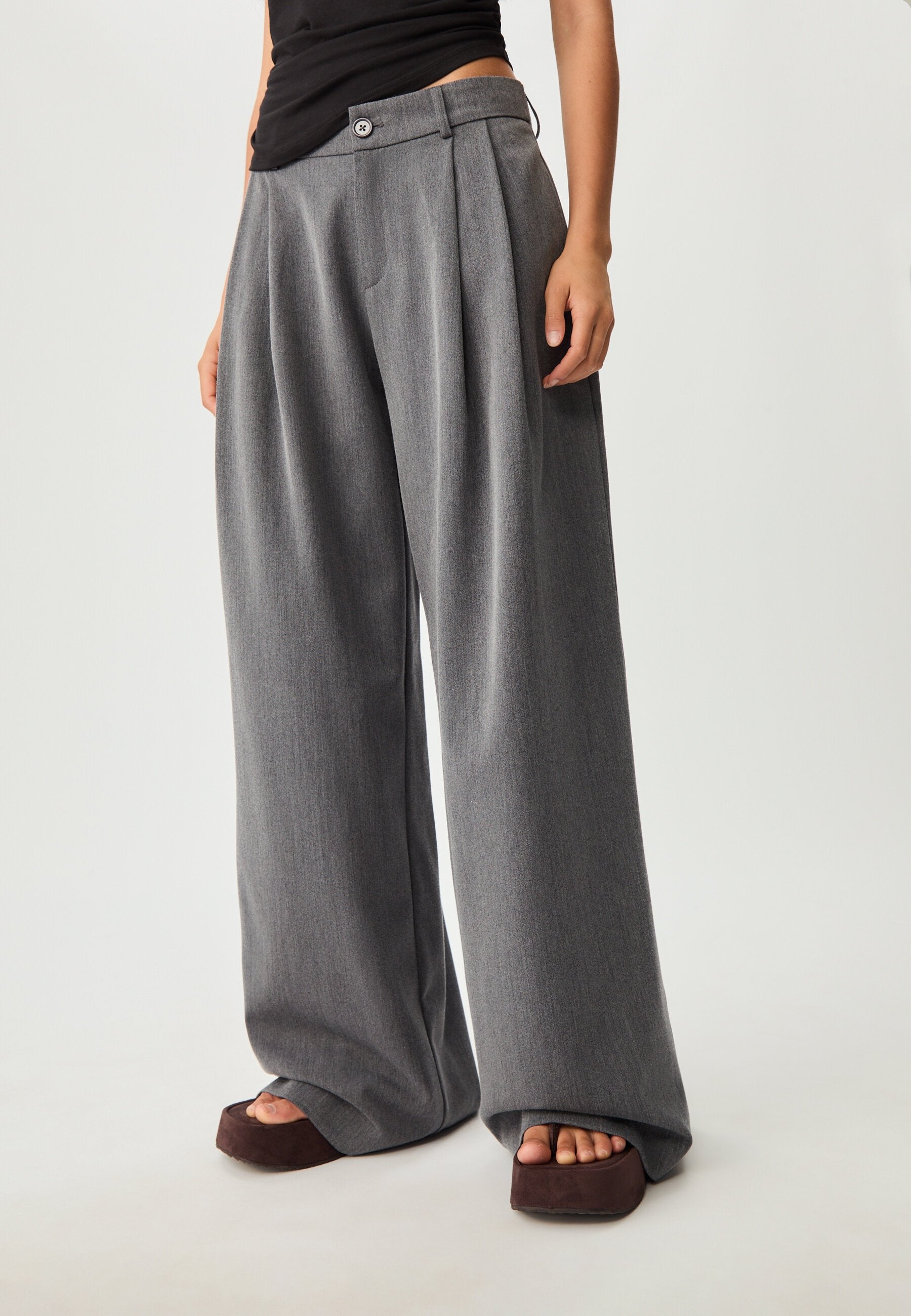 Stradivarius WIDE LEG SMART WITH DARTS - Trousers - Grey
