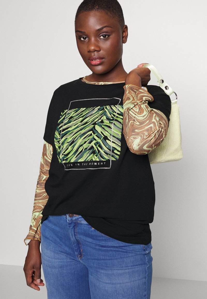 ONLY CARMAKOMA CARLAMINA - T-Shirt Print - Black