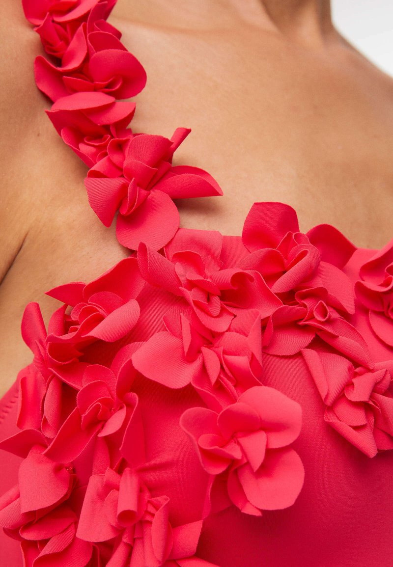 Oysho APPLIQUÉ BANDEAU - Badeanzug - Coral