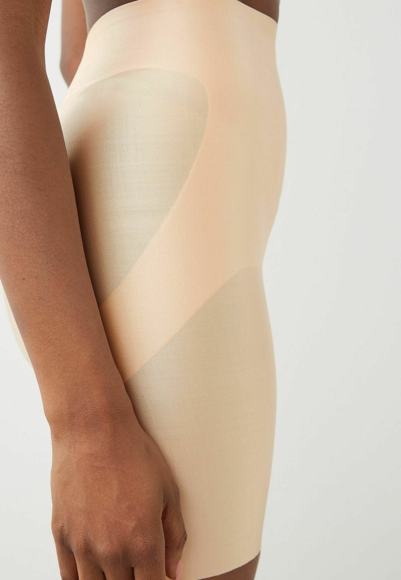 Next TUMMY CONTROL & SHAPING CYCLING - Shorts - Nude