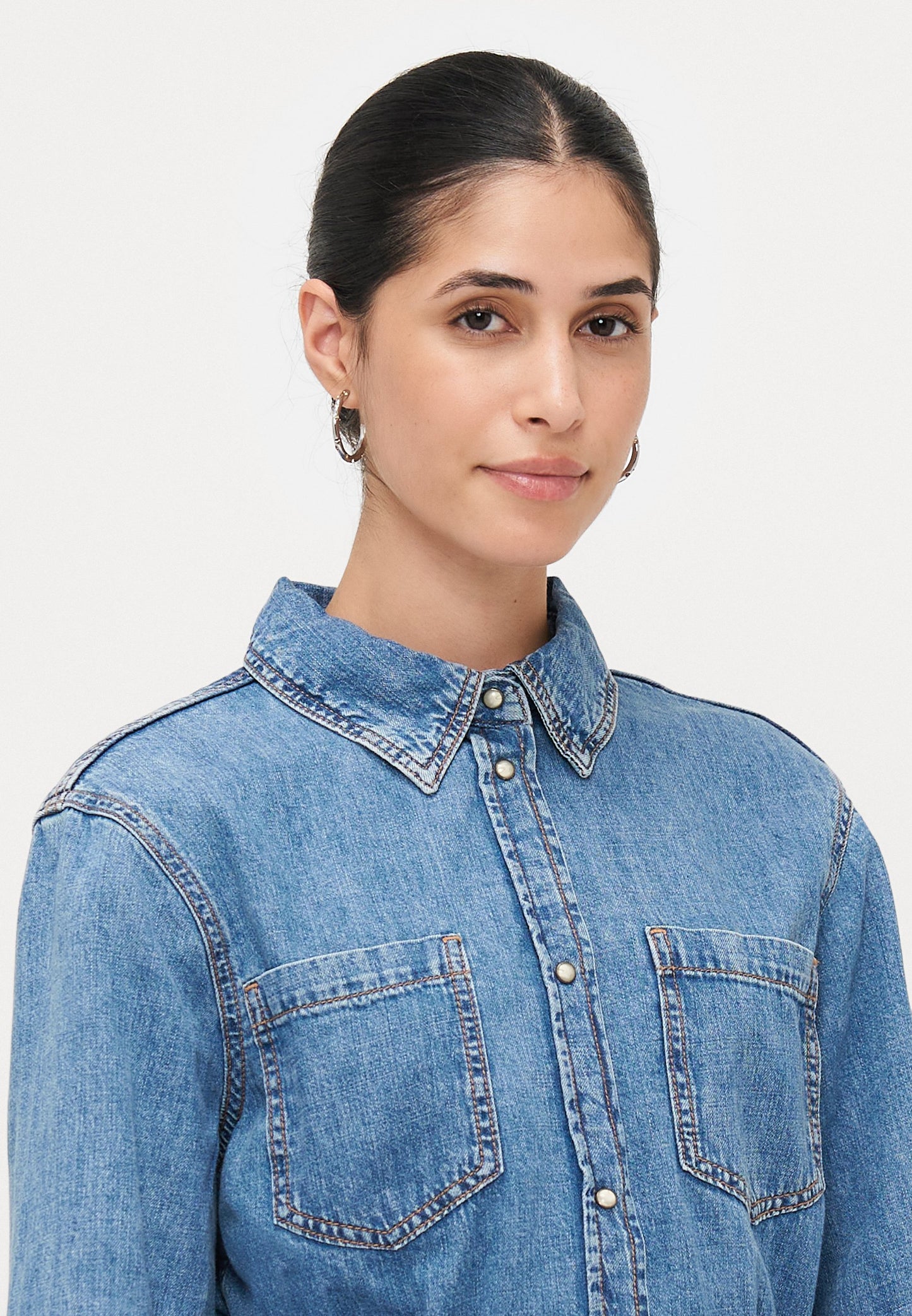 ONLY Petite ONLKOKO SEGVIGNY BELT SHIRT - Button-down Blouse - Medium Blue Denim