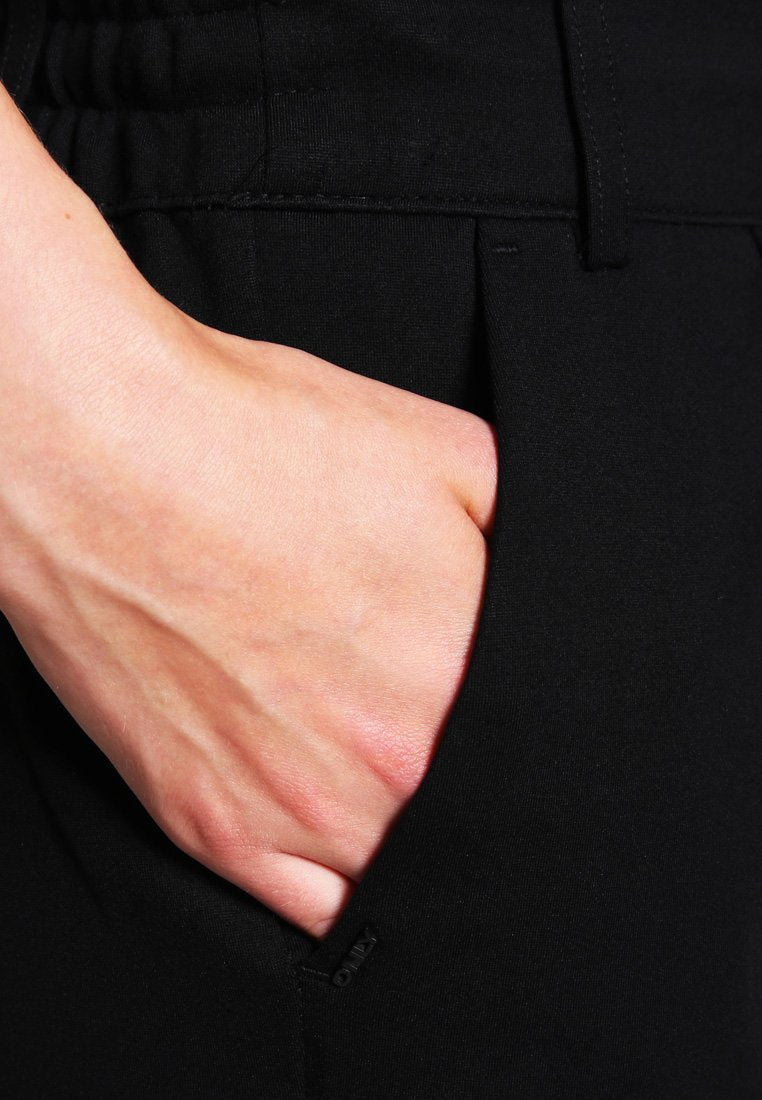 ONLY LIFE EASY - Shorts - Black