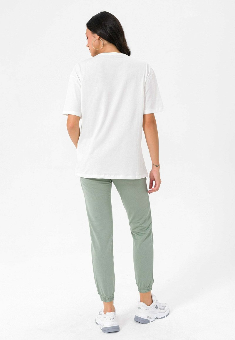  WEAR SET - Jogginghose - Green