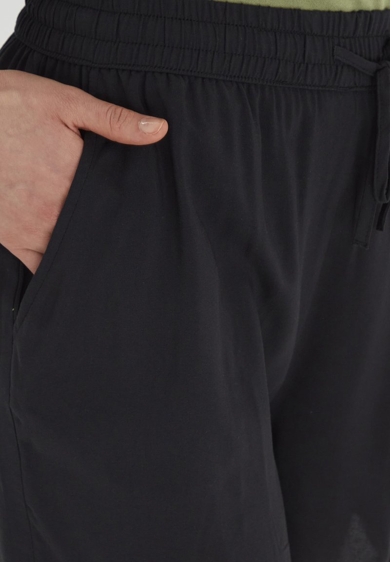 B.young BYMMJOELLA SHORTS - Shorts - Black