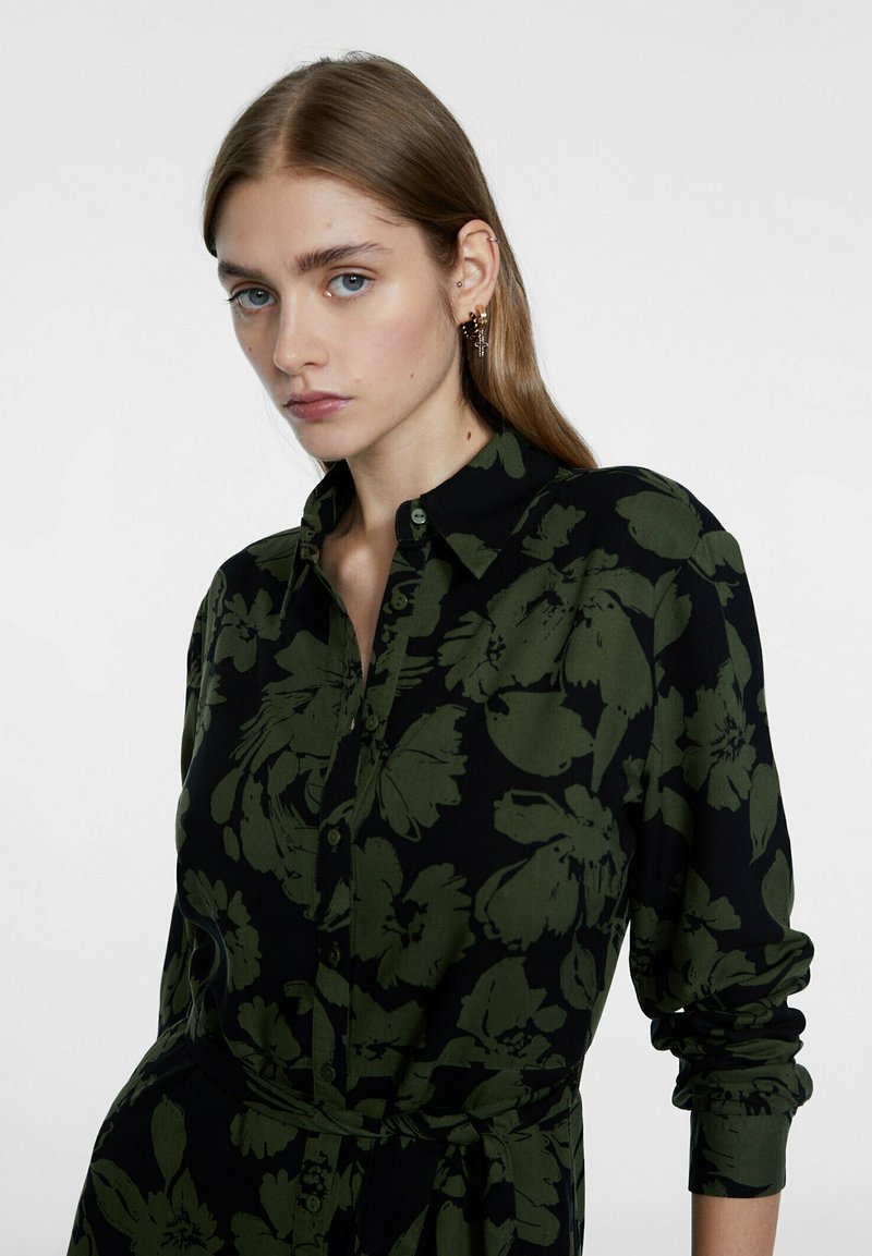 Stradivarius Blusenkleid - Khaki