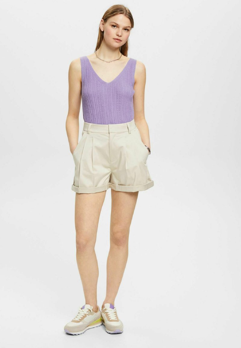 ESPRIT Shorts - Light Taupe