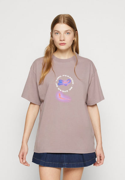 Pegador LERUM OVERSIZED TEE - T-Shirt Print - Washed Future Violet
