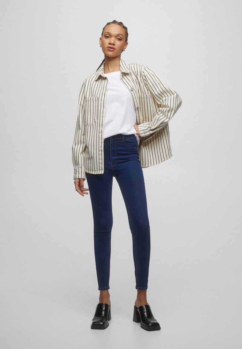 PULL & BEAR HIGH WAIST - Jeans Skinny Fit - Metallic Blue