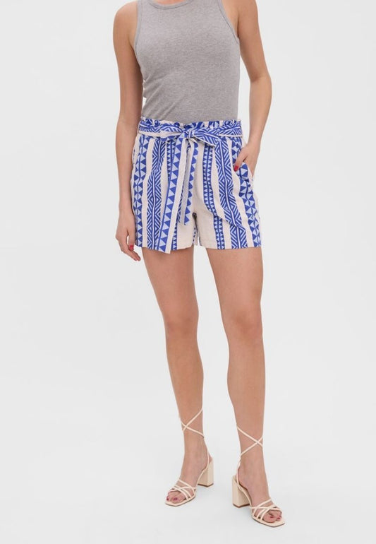 Vero Moda GEBUNDENE - Shorts - Birch