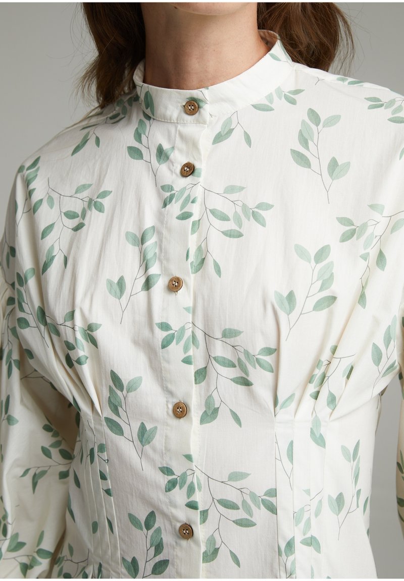  MIT BALLONÄRMELN - Freizeitkleid - Beige & Leaves