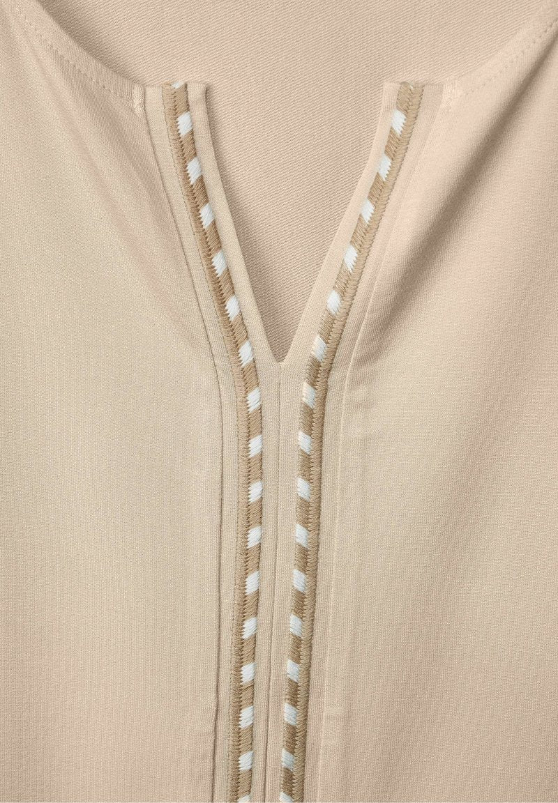STREET ONE MIT STICKEREIDETAIL - Bluse - Light Smooth Sand