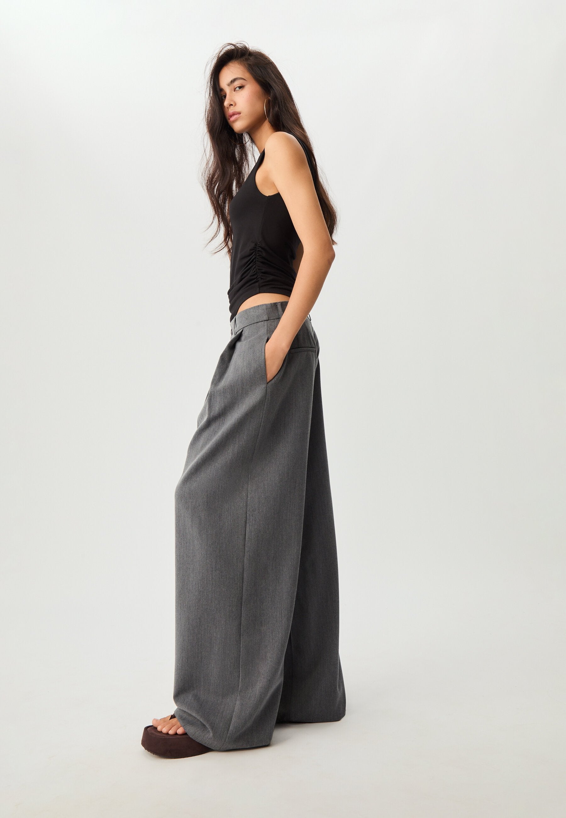 Stradivarius WIDE LEG SMART WITH DARTS - Trousers - Grey