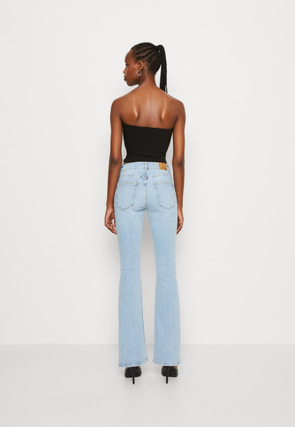 Gina Tricot LOW WAIST - Jeans Bootcut - Sky Blue