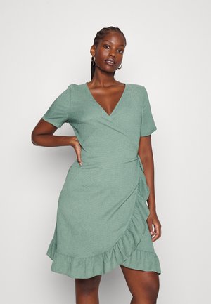 Vero Moda Curve WICKEL - Freizeitkleid - Blue Bell