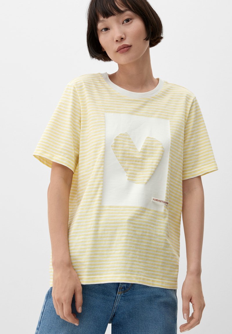S.Oliver RAYÉ À IMPRIMÉ SUR LE DEVANT - T-Shirt Print - Helles Zitrone