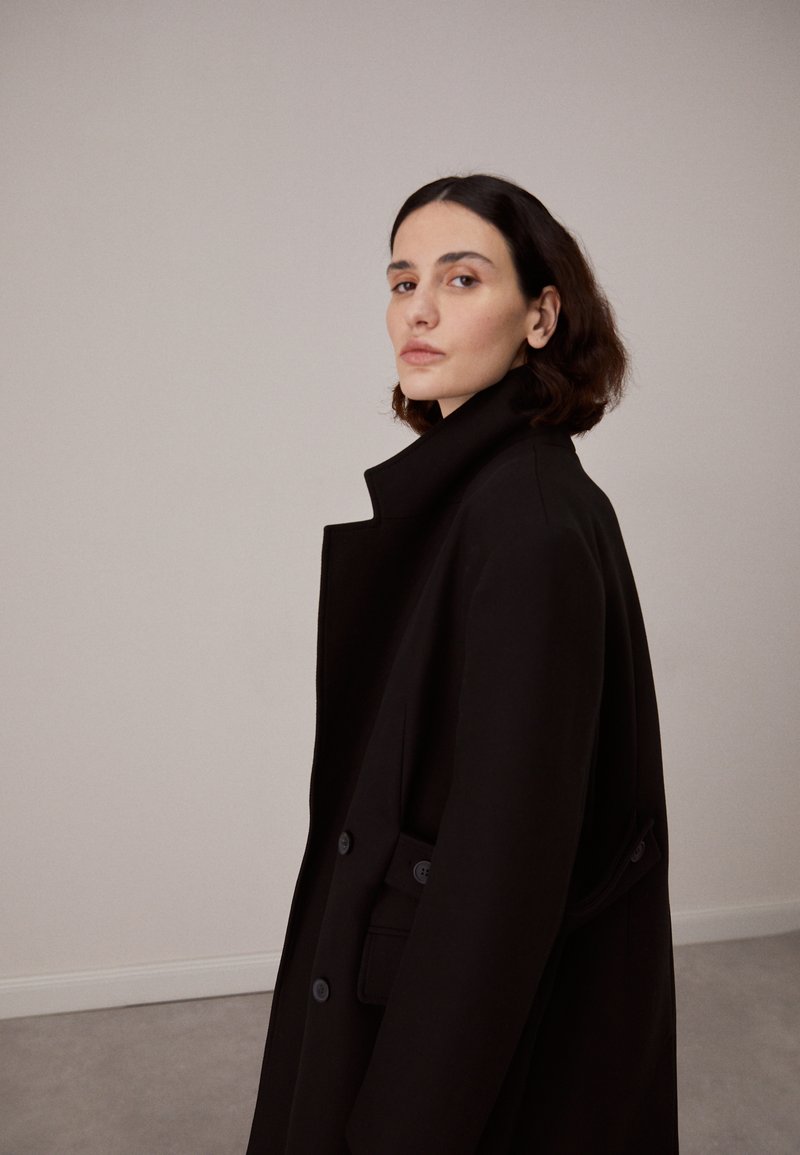 Materiel BOXY COAT - Klassischer Mantel - Black