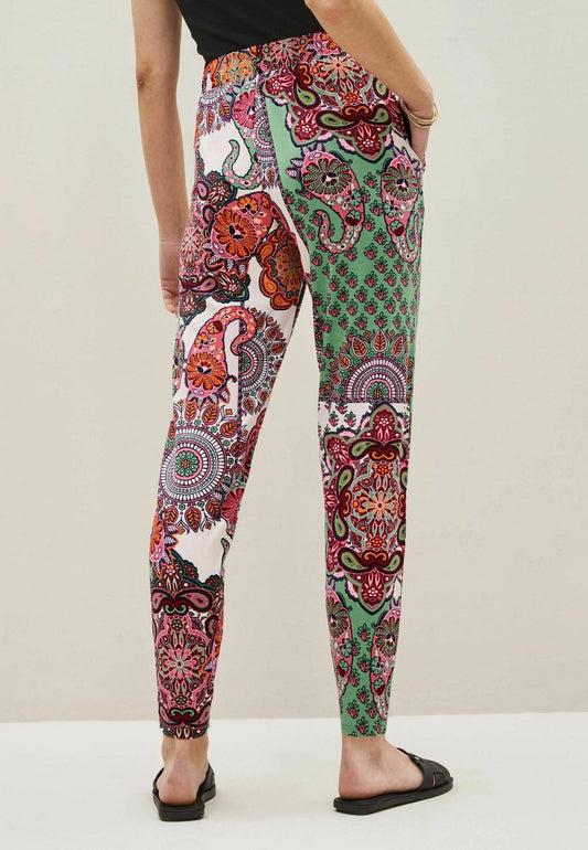 Next Jogginghose - Pink Paisley Scarf Print