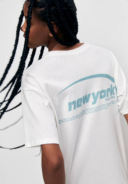 PULL & BEAR SHORT SLEEVE WITH CITIES - T-Shirt Print - White