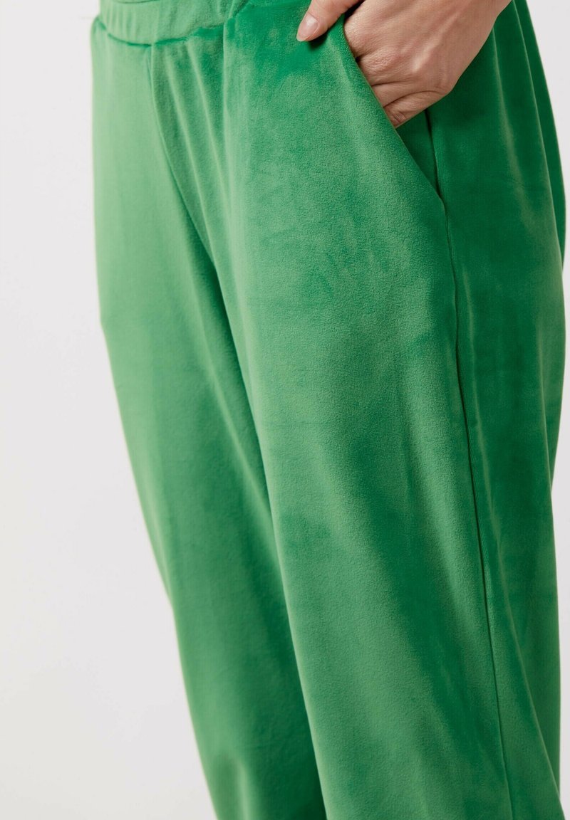  Jogginghose - Green