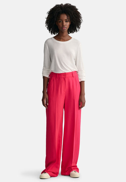 Gant RELAXED FLUID PANTS - Stoffhose - Magenta Pink