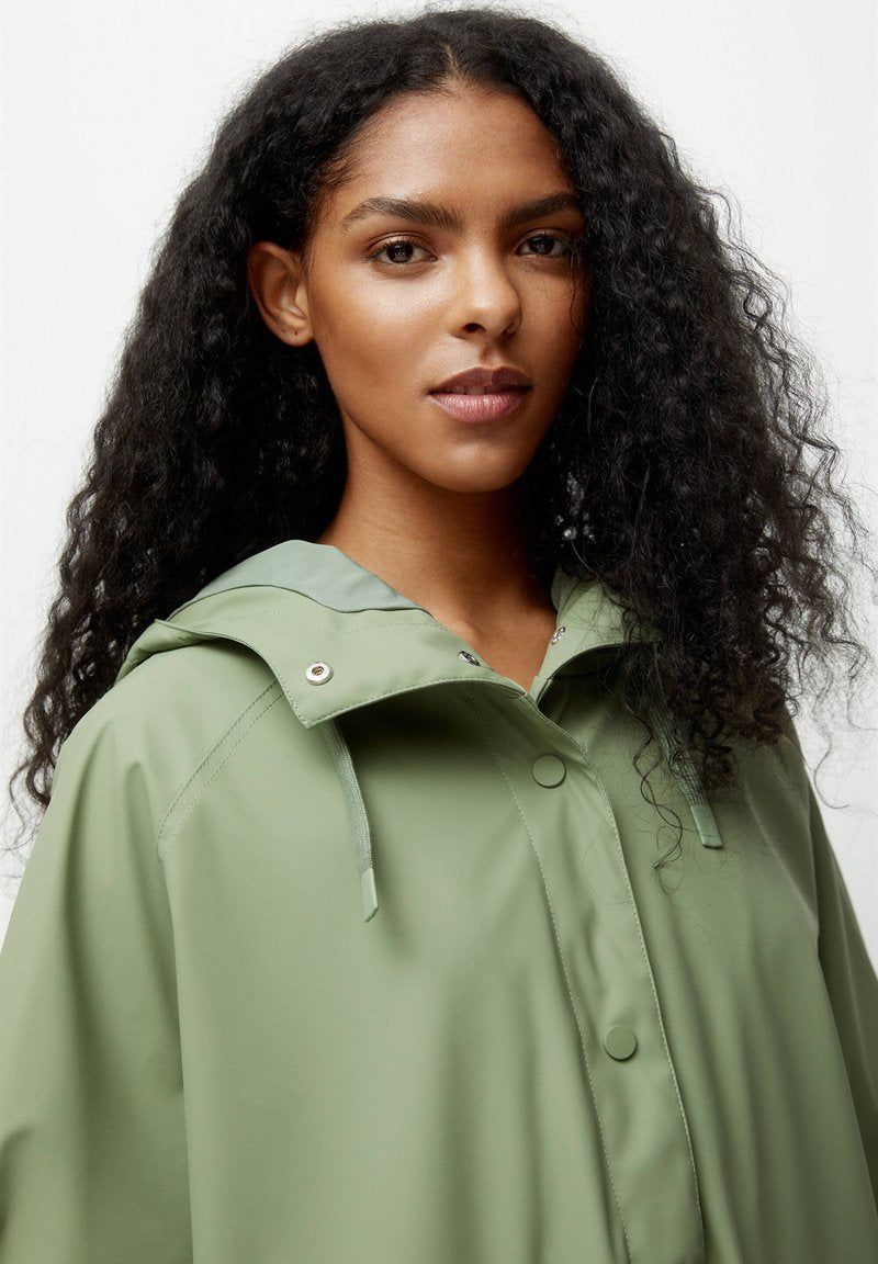 PULL & BEAR RAIN WITH HOOD - Regenjacke / Wasserabweisende Jacke - Khaki