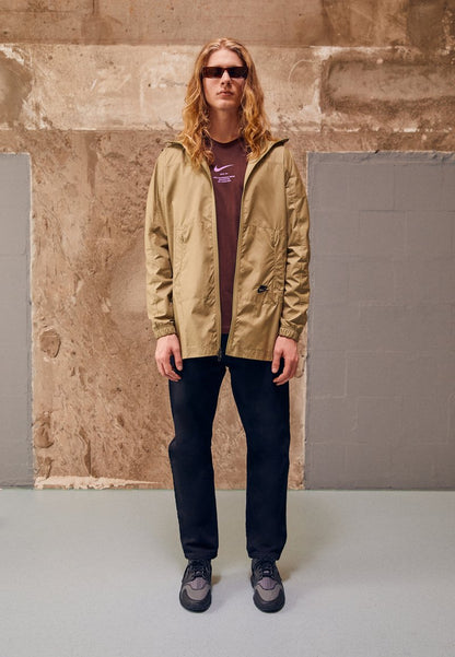Nike Sportswear Kurzmantel - Neutral Olive/black