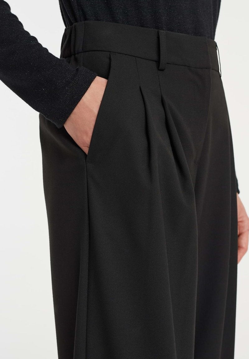 OPUS MELPA - Stoffhose - Black
