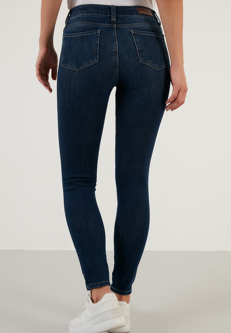 LELA SLIM FIT - Jeans Skinny Fit - Dark Blue