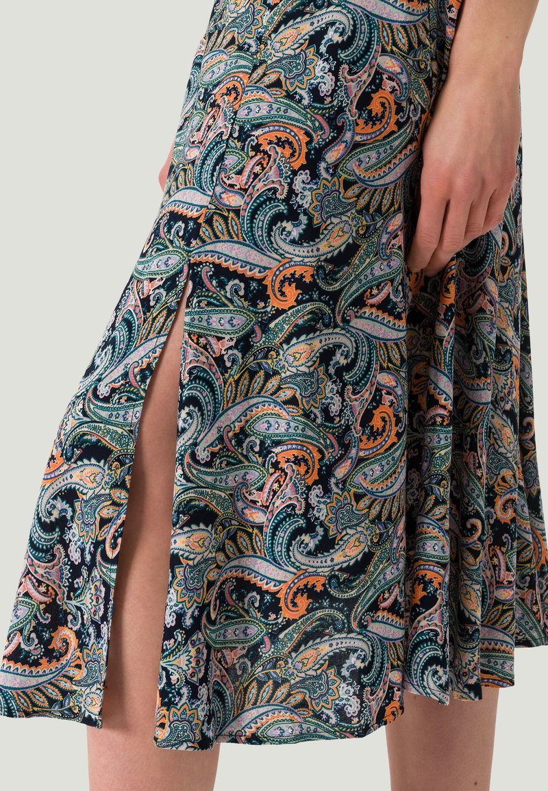 Zero MIT SCHLITZ - A-Linien-Rock - Dark Bluegreen